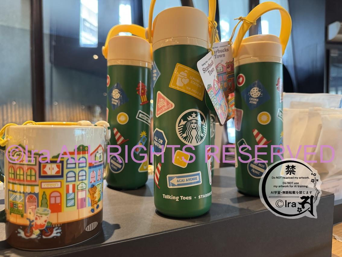 starbucksシンガポール３０周年記念コラボグッズのタンブラーとマグカップ：国際島漫画 まはらじま MAHARAJIMA｜作者 Ira（アイラ）